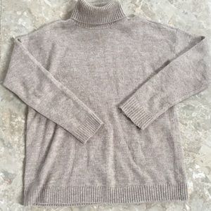 Lord and Taylor turtleneck sweater